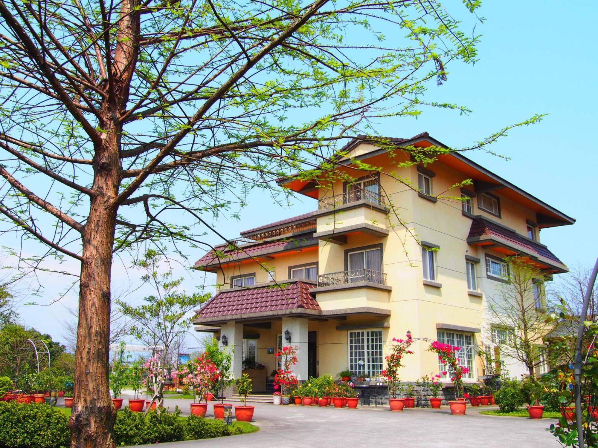 Elegance House Apartment Wujie Exterior photo